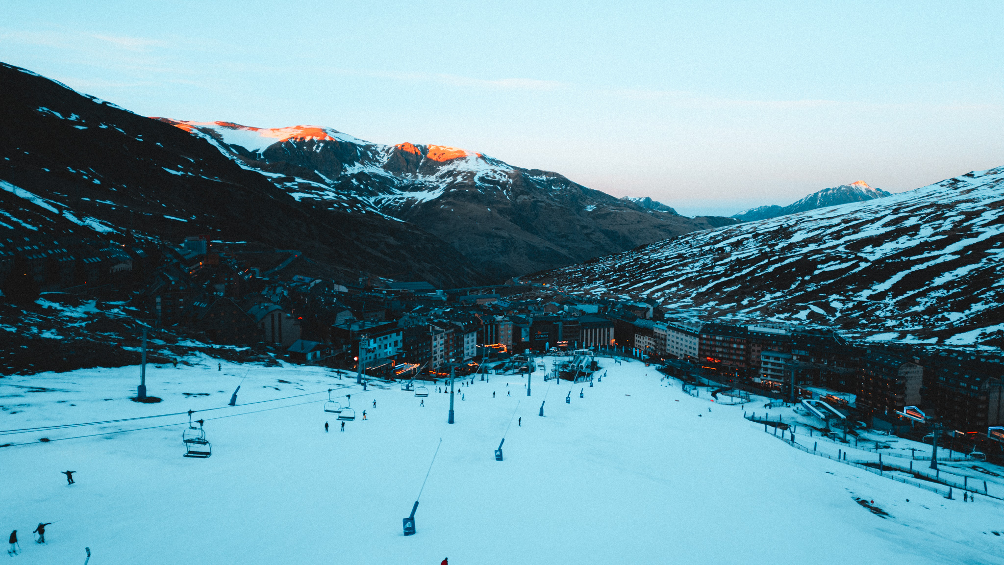 Snowbreak 2024